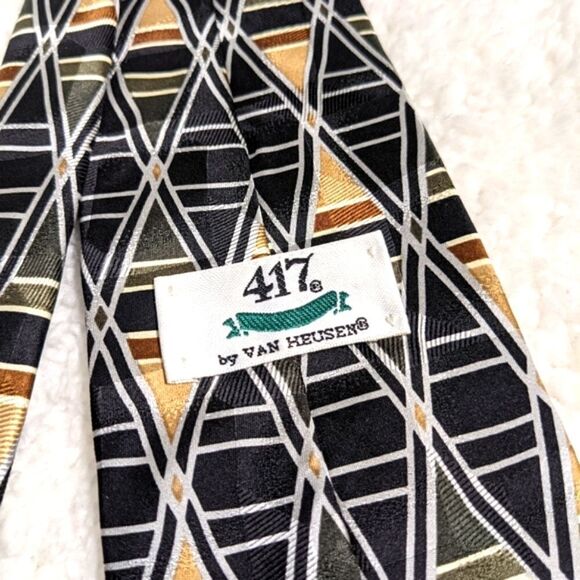 Vintage Men's Van Heusen 100% Silk Tie Abstract Diamond Pattern - Picture 3 of 13